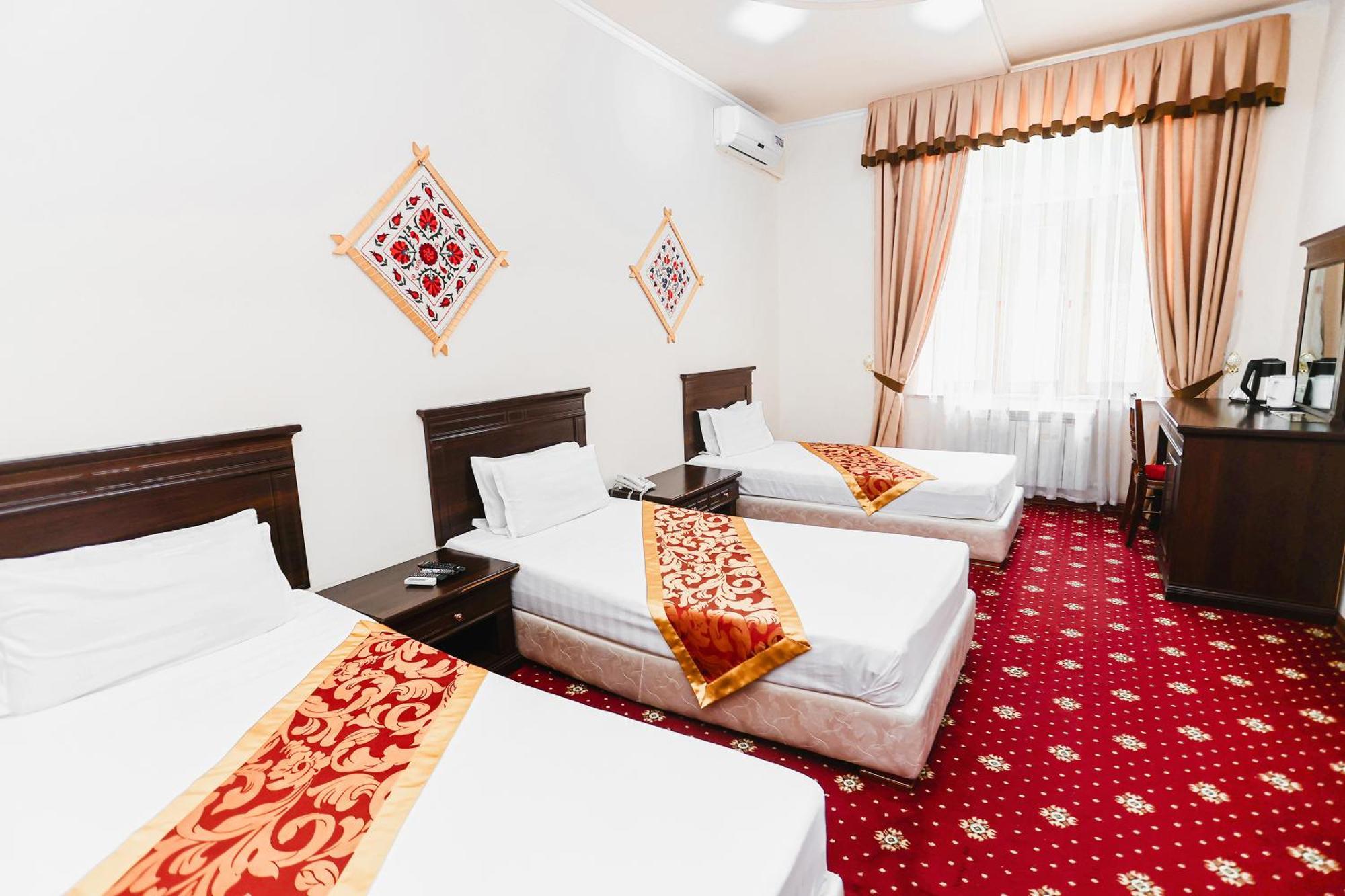 Hotel Yangi Sharq Samarcanda Exterior foto