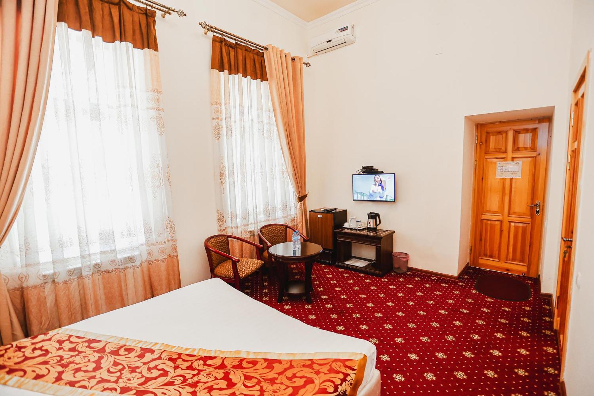 Hotel Yangi Sharq Samarcanda Exterior foto